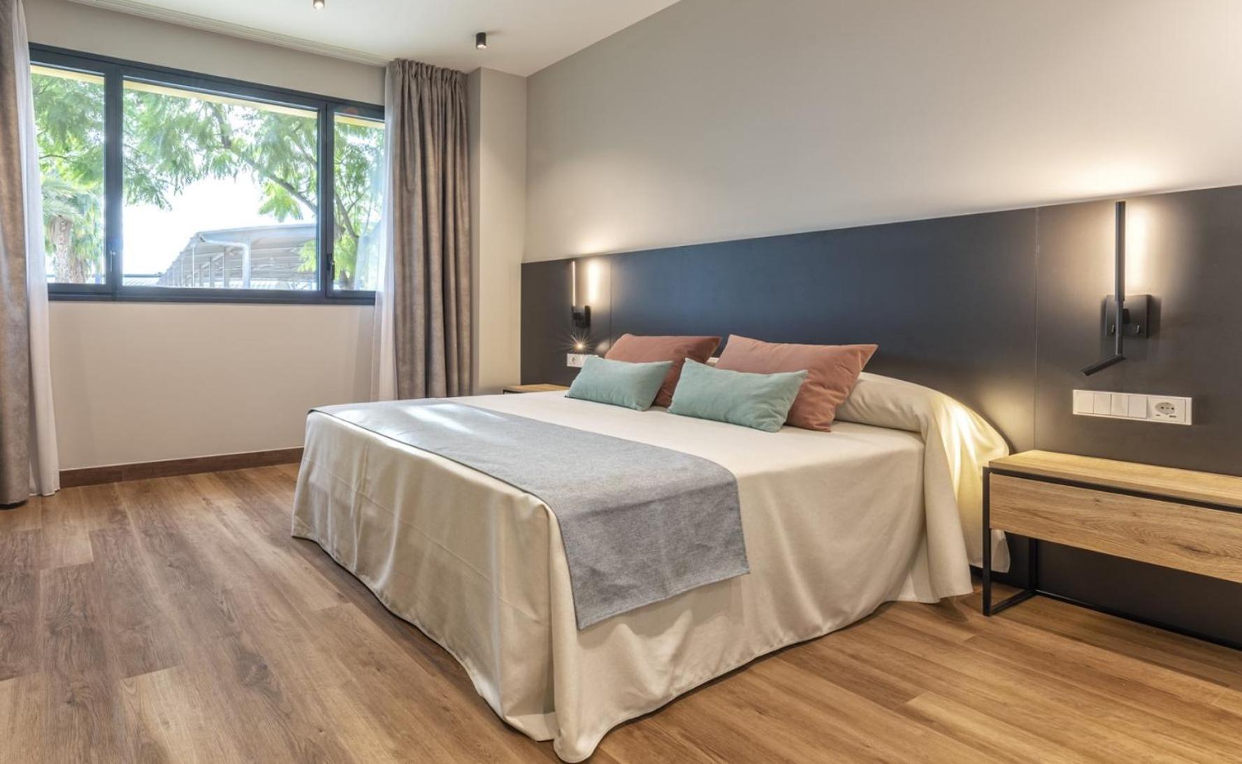 Hotel Villa Universitaria San Vicente Raspeig Eksteriør bilde